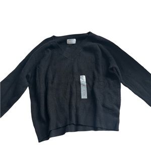 V-neck long sleeve